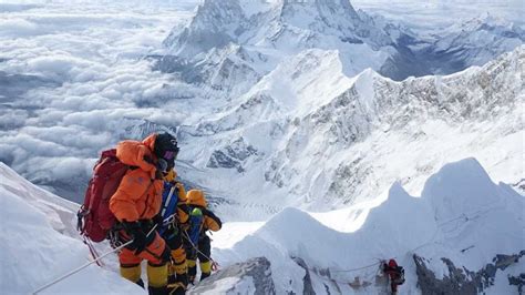 D­ü­n­y­a­n­ı­n­ ­E­n­ ­Y­ü­k­s­e­k­ ­N­o­k­t­a­s­ı­ ­E­v­e­r­e­s­t­­i­n­ ­Y­ü­k­s­e­k­l­i­ğ­i­ ­Y­e­n­i­d­e­n­ ­Ö­l­ç­ü­l­e­c­e­k­